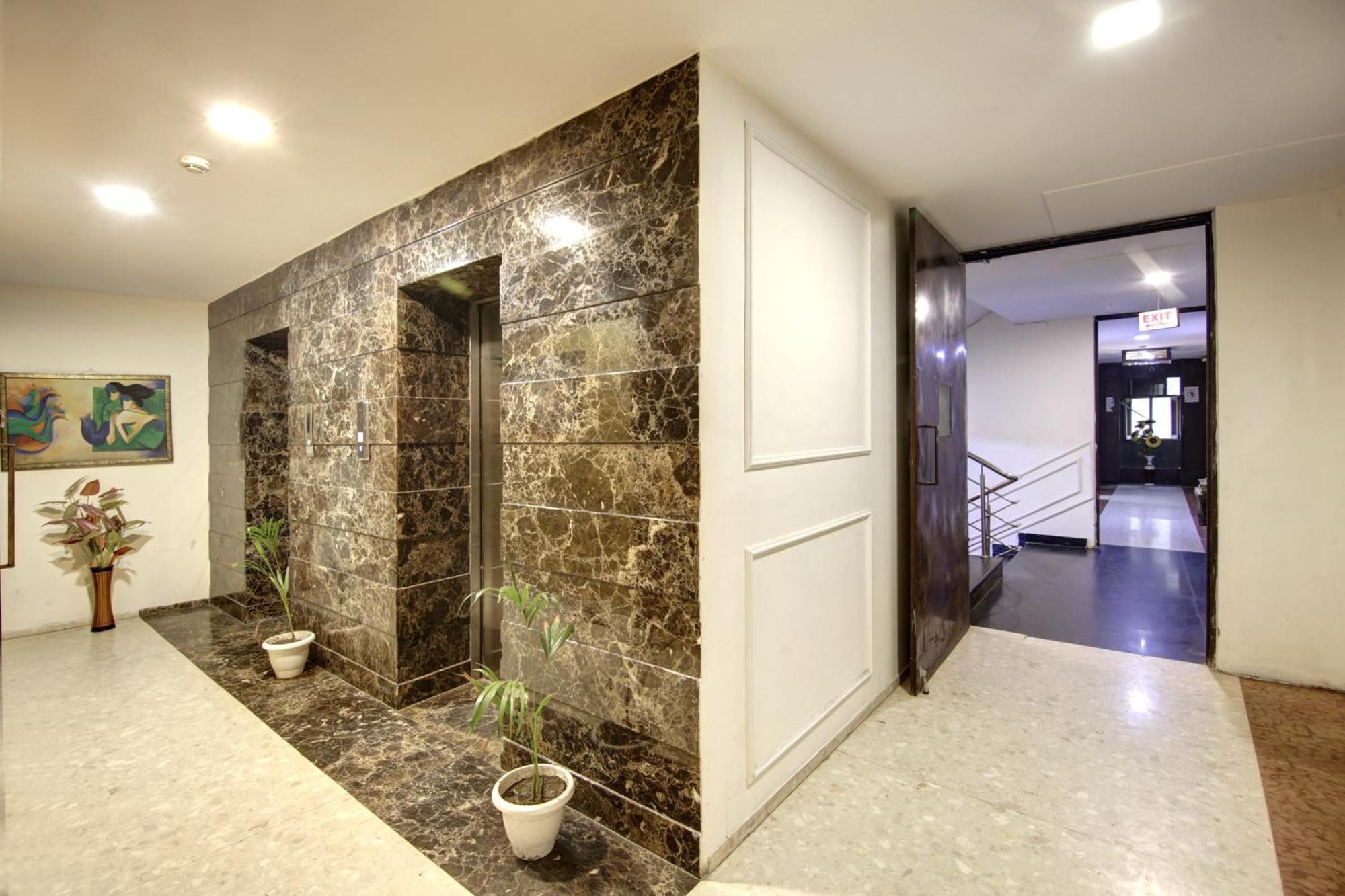 ניו דלהי Hotel Wk Comfort - Near White Clove מראה חיצוני תמונה