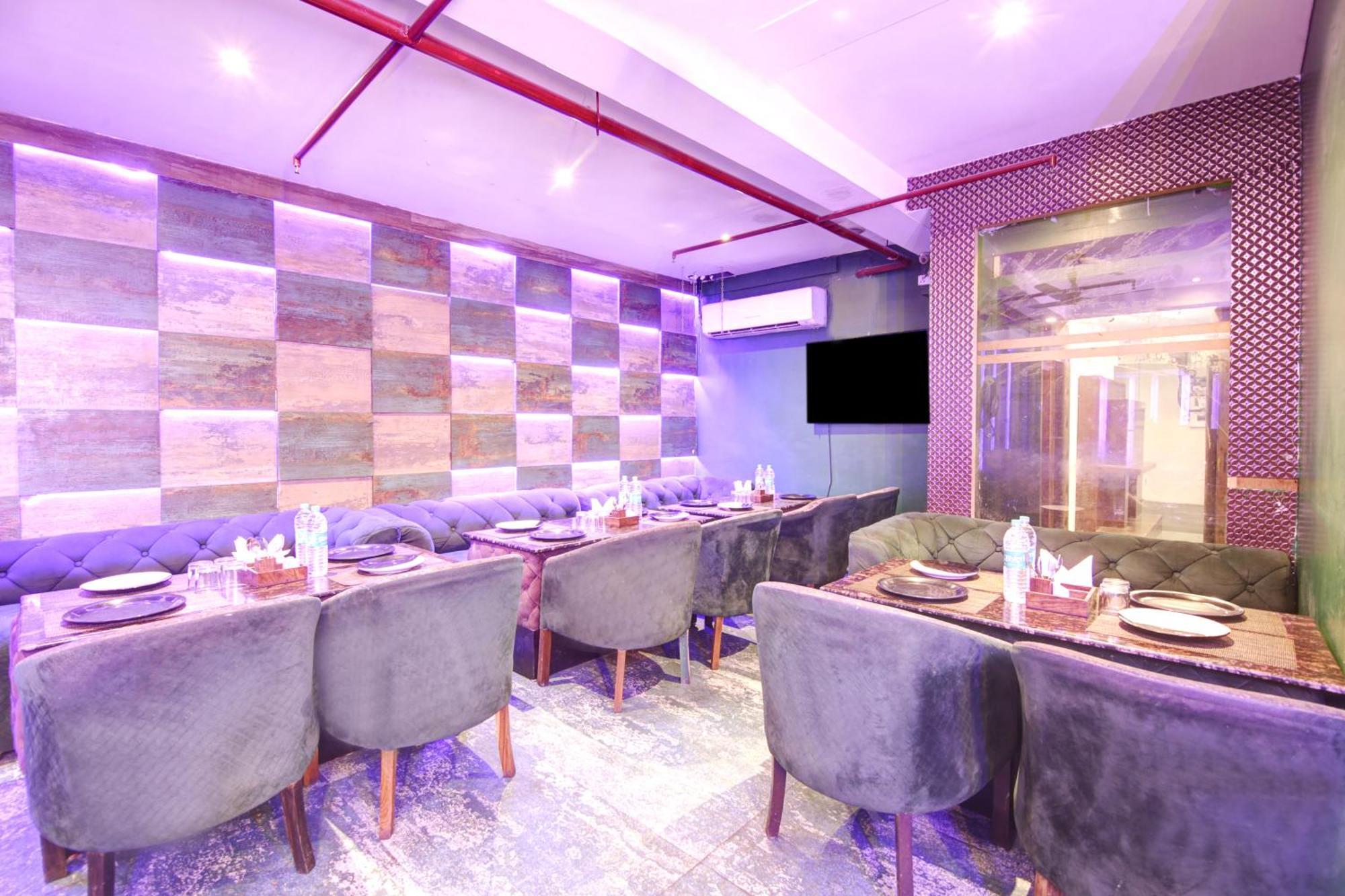 ניו דלהי Hotel Wk Comfort - Near White Clove מראה חיצוני תמונה