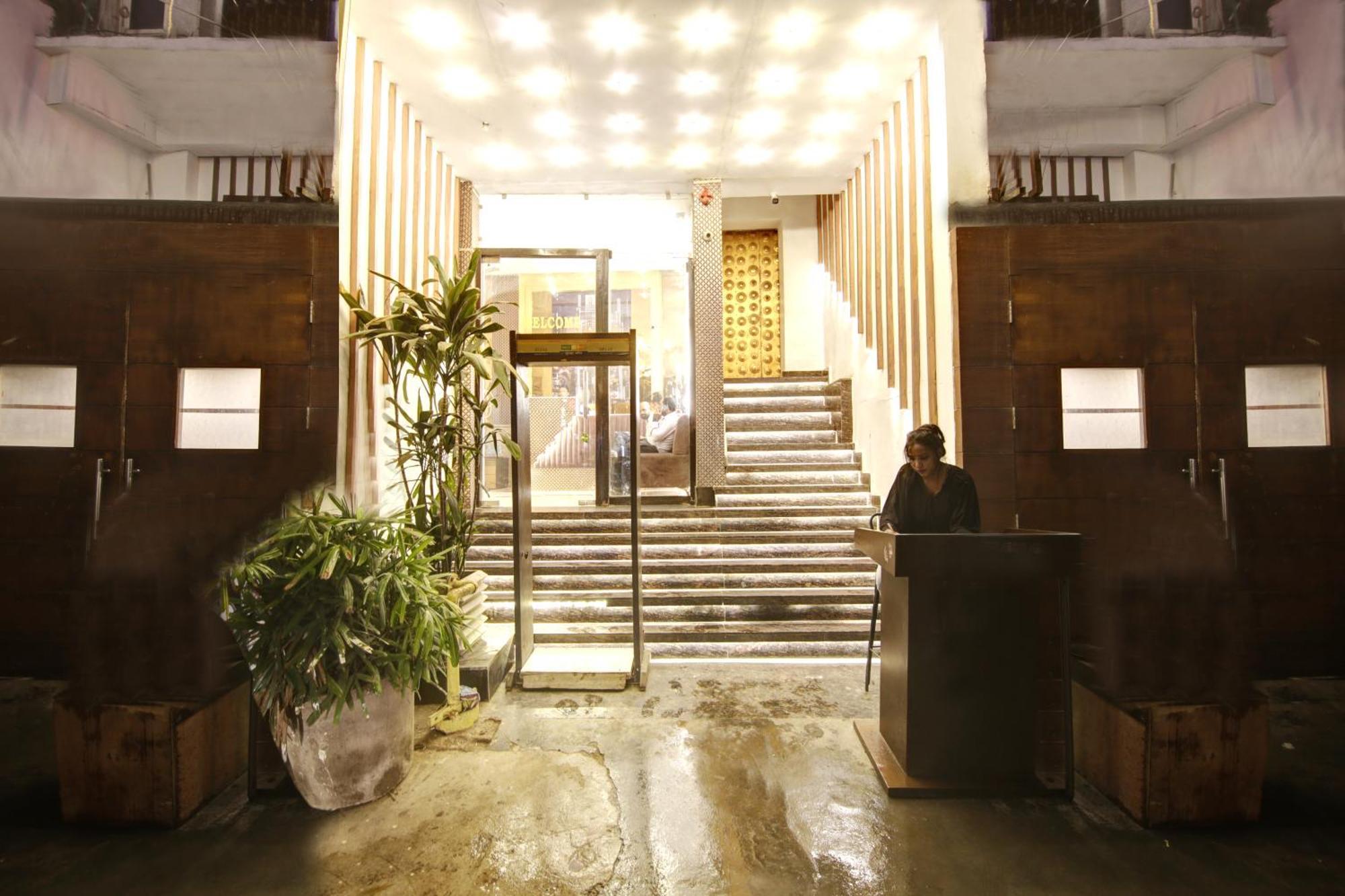 ניו דלהי Hotel Wk Comfort - Near White Clove מראה חיצוני תמונה
