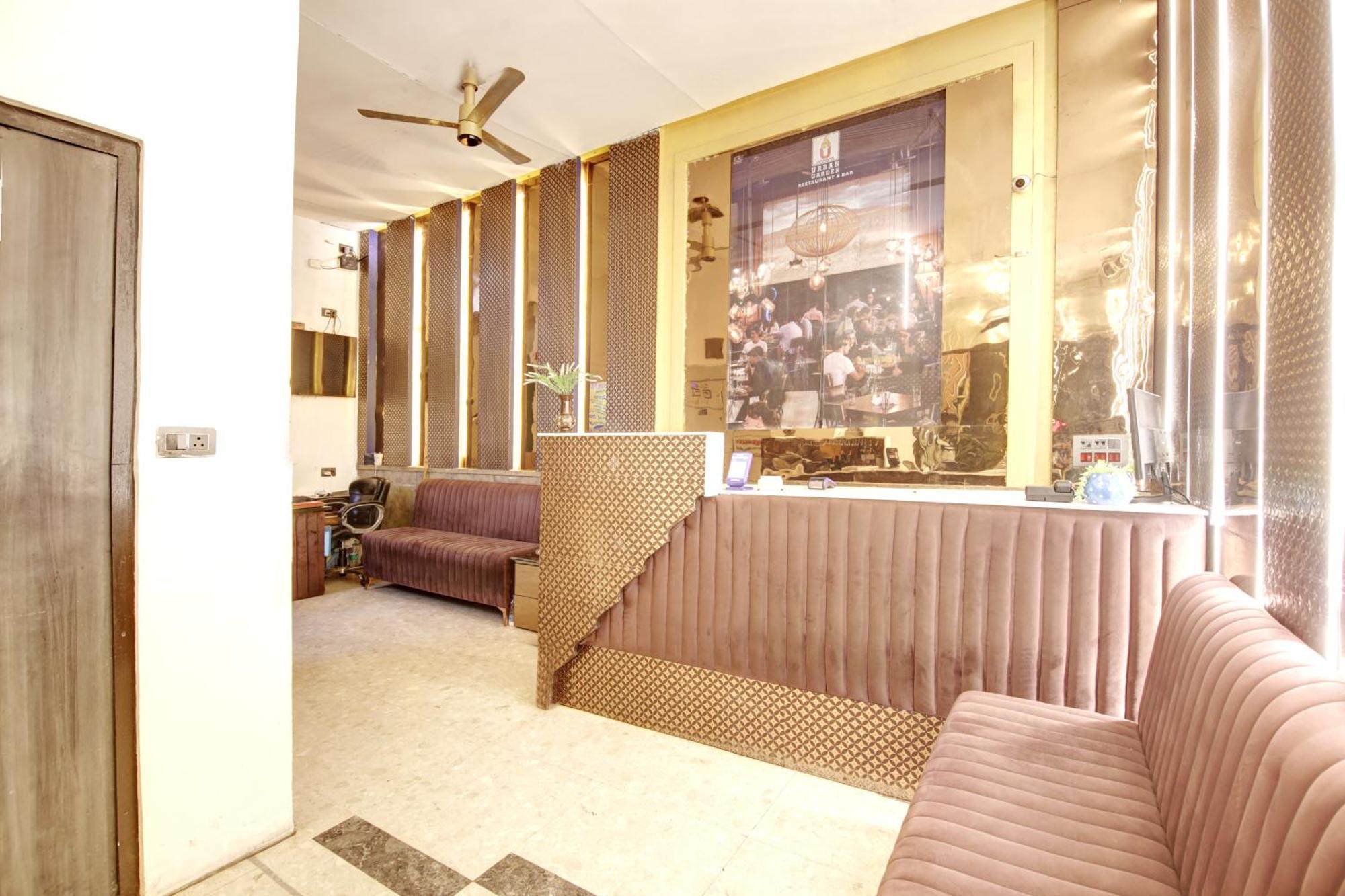 ניו דלהי Hotel Wk Comfort - Near White Clove מראה חיצוני תמונה