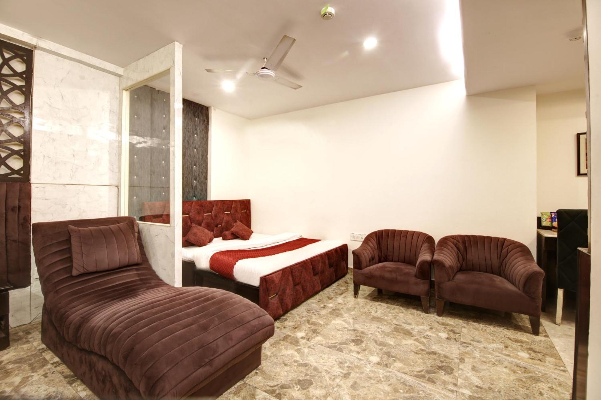 ניו דלהי Hotel Wk Comfort - Near White Clove מראה חיצוני תמונה