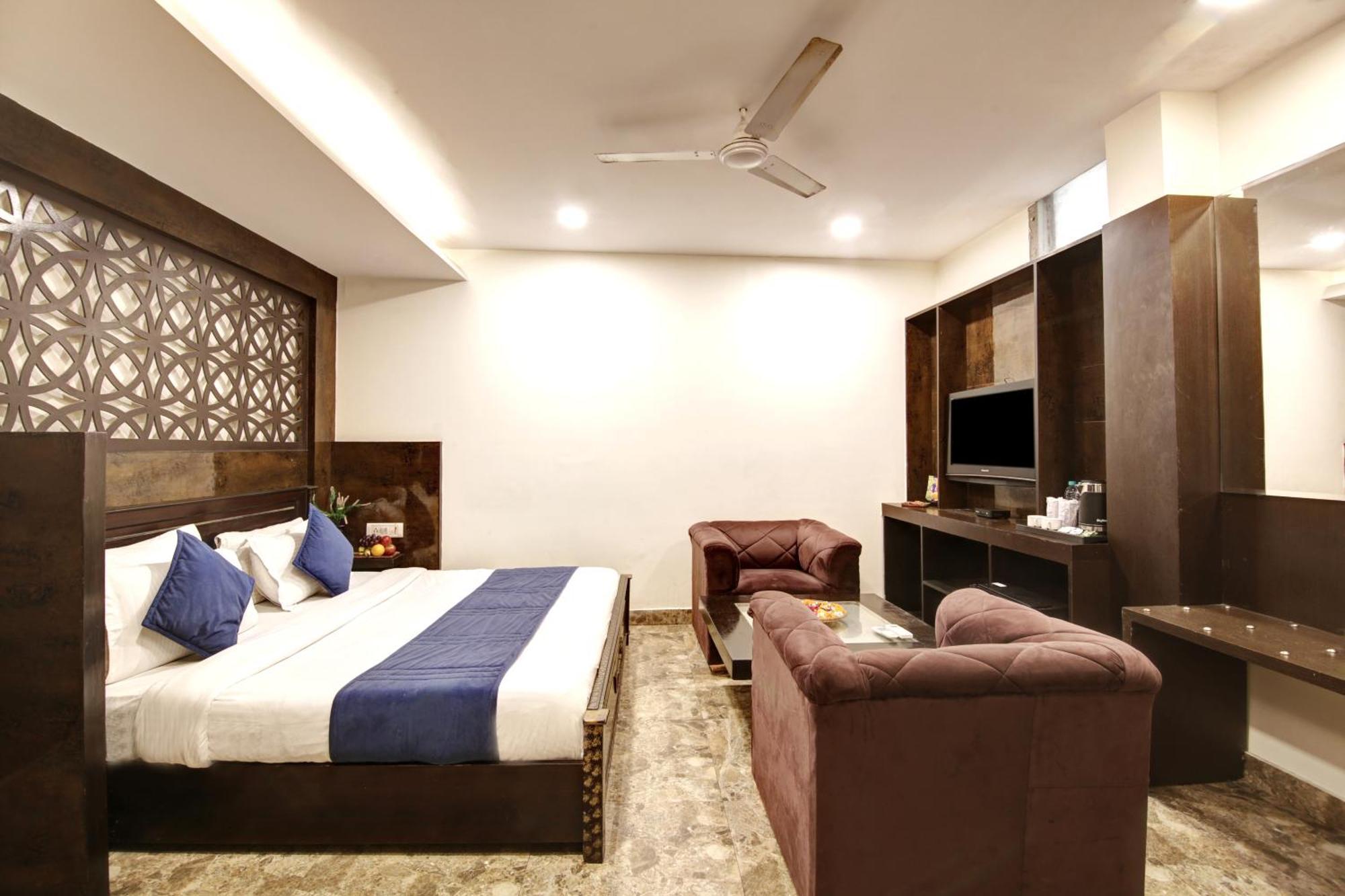 ניו דלהי Hotel Wk Comfort - Near White Clove מראה חיצוני תמונה