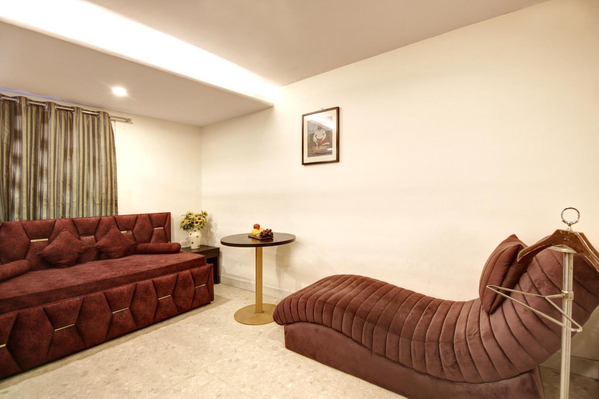 ניו דלהי Hotel Wk Comfort - Near White Clove מראה חיצוני תמונה