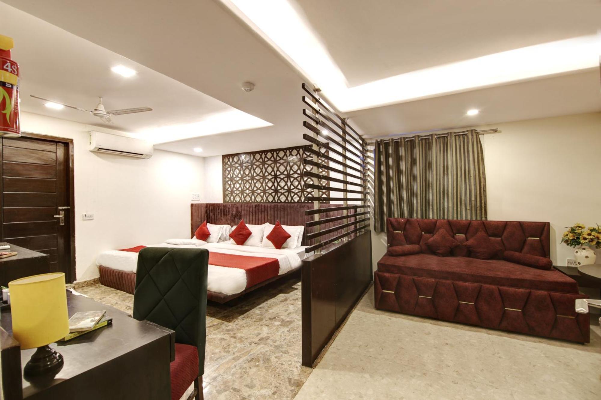 ניו דלהי Hotel Wk Comfort - Near White Clove מראה חיצוני תמונה